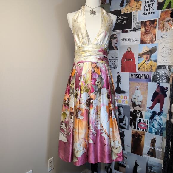 Adrianna Papell Dresses & Skirts - Floral Printed Maxi Gown